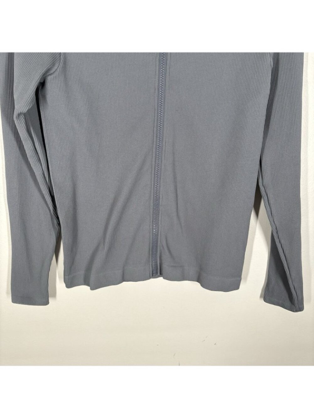 Fabletics Women L Stormcloud Full Zip Lightweight Ribbed Seamless Jacket - Picture 5 of 13